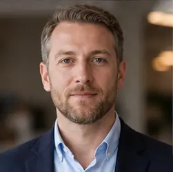 Portrait representing Evan Carlisle, an AI professional
