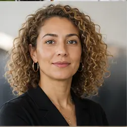 Portrait representing Dr. Simone Price, an AI professional