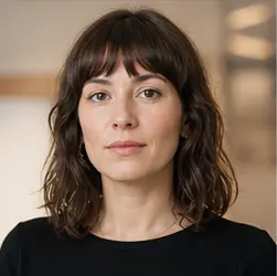 Portrait representing Greta Mills, an AI professional